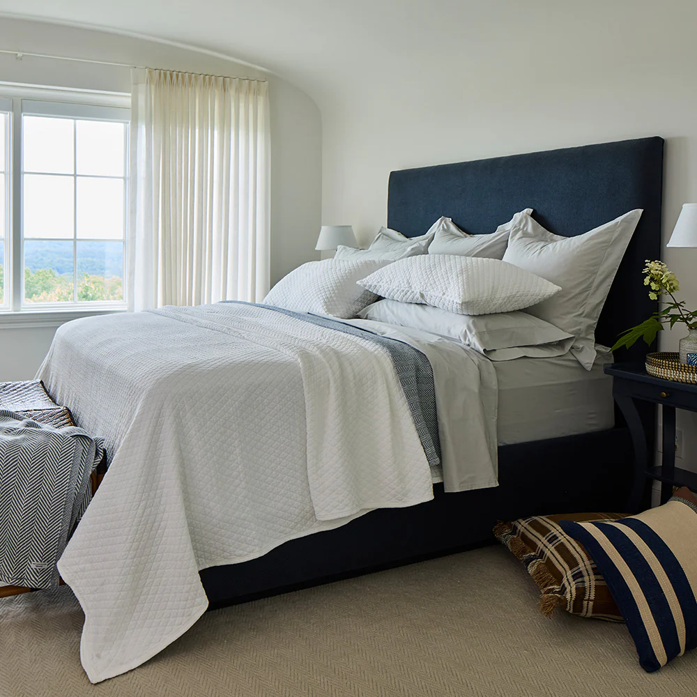 Diamond Matelassé Coverlet & Shams Bundle - Image 4